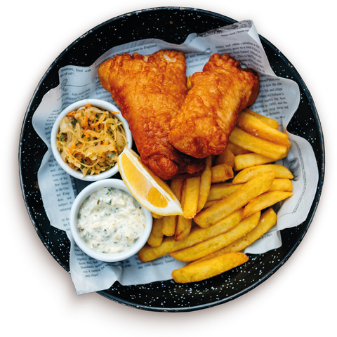 Fish and Chips: Polędwica z dorsza (200g) smażona w cieście piwnym, surówka z kapusty kiszonej, cytryna, sos tatarski